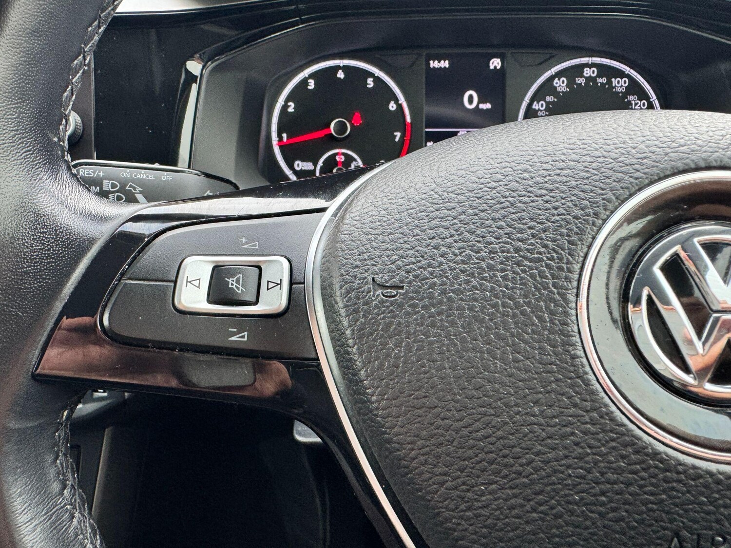 Used Volkswagen Polo 2021 for sale - 76610176: Photo 31