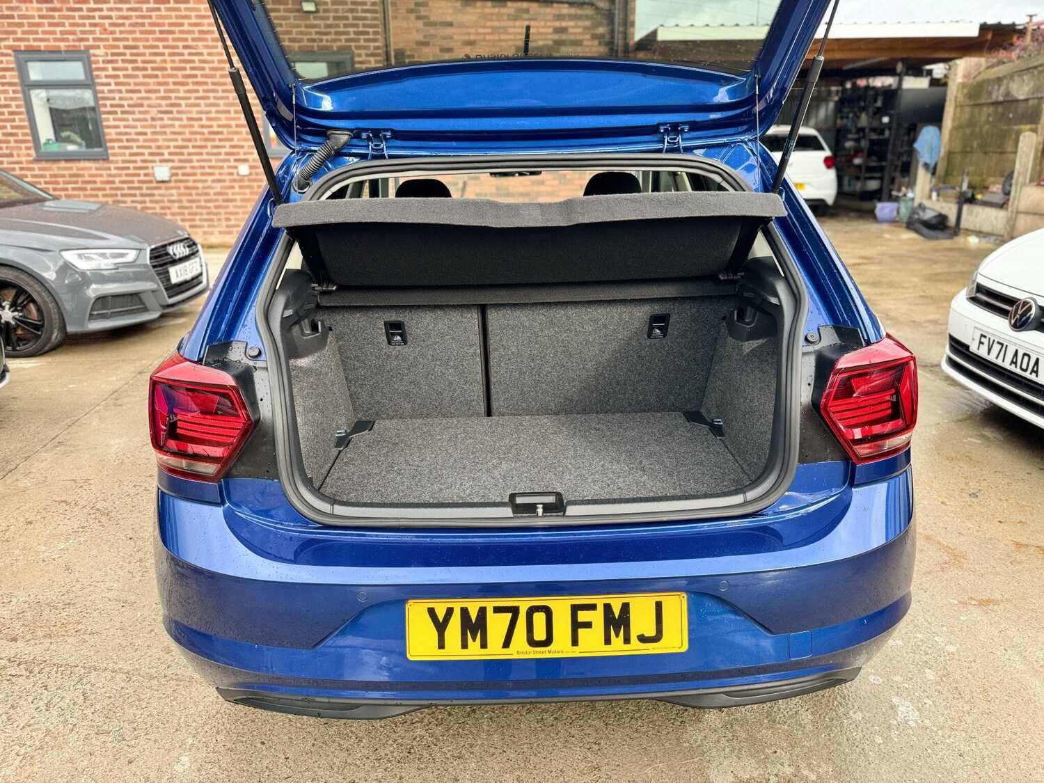 Used Volkswagen Polo 2021 for sale - 76610176: Photo 74