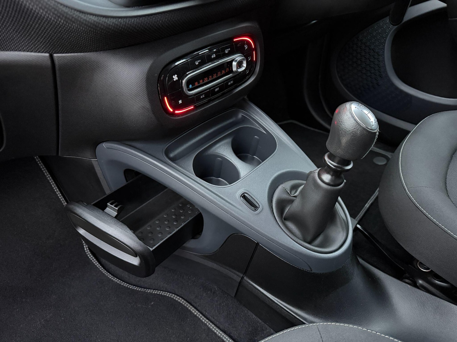 Used smart fortwo 2016 for sale - 76714951: Photo 38