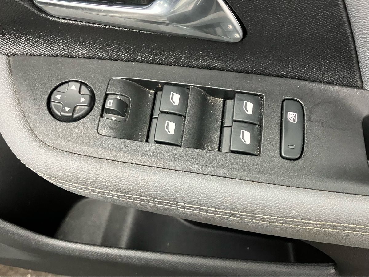 Used Vauxhall Mokka 2024 for sale - 77136437: Photo 18