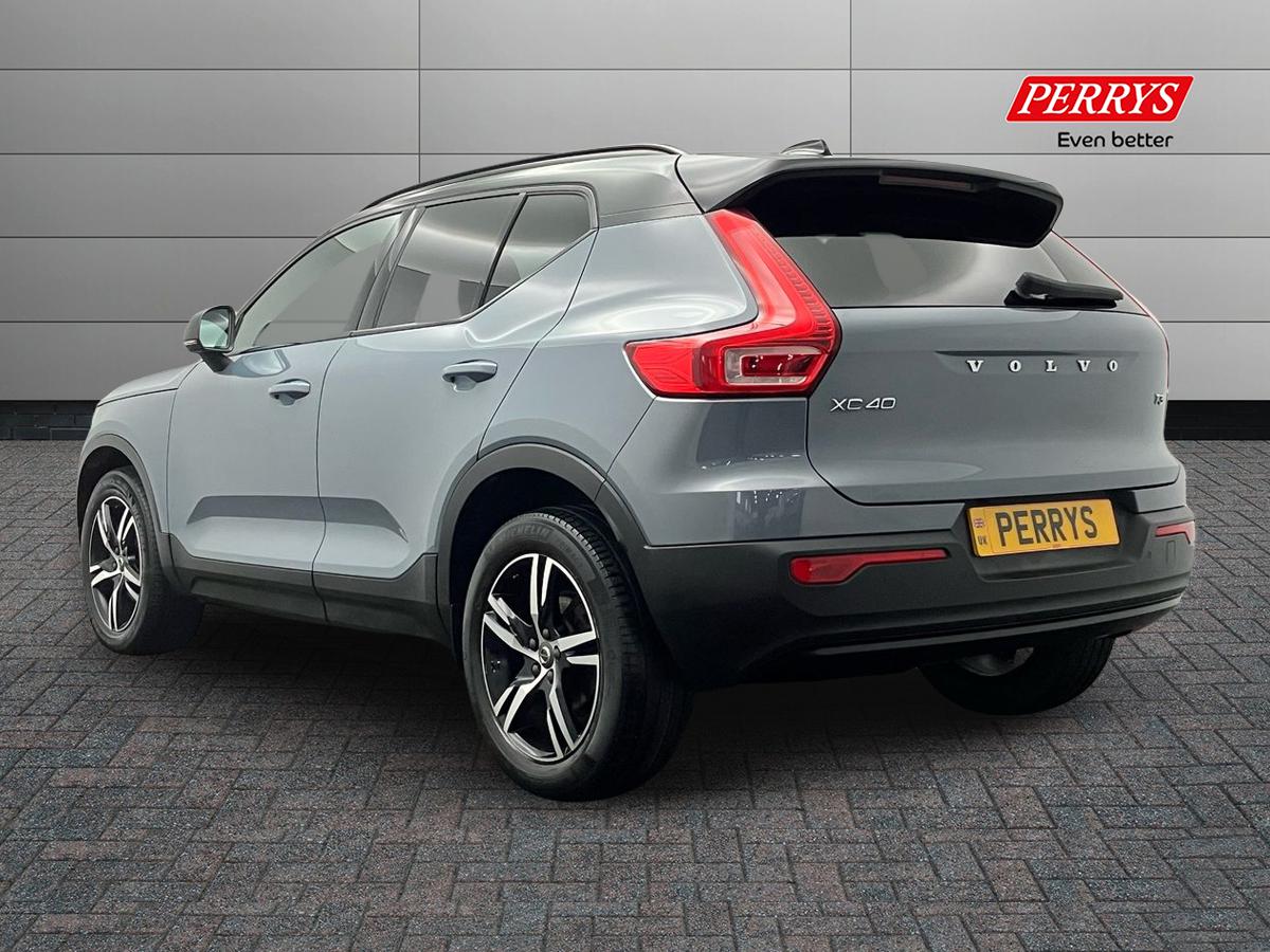 Used Volvo XC40 2021 for sale - 77676642: Photo 2
