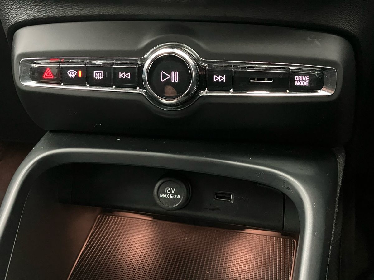 Used Volvo XC40 2021 for sale - 77676642: Photo 36