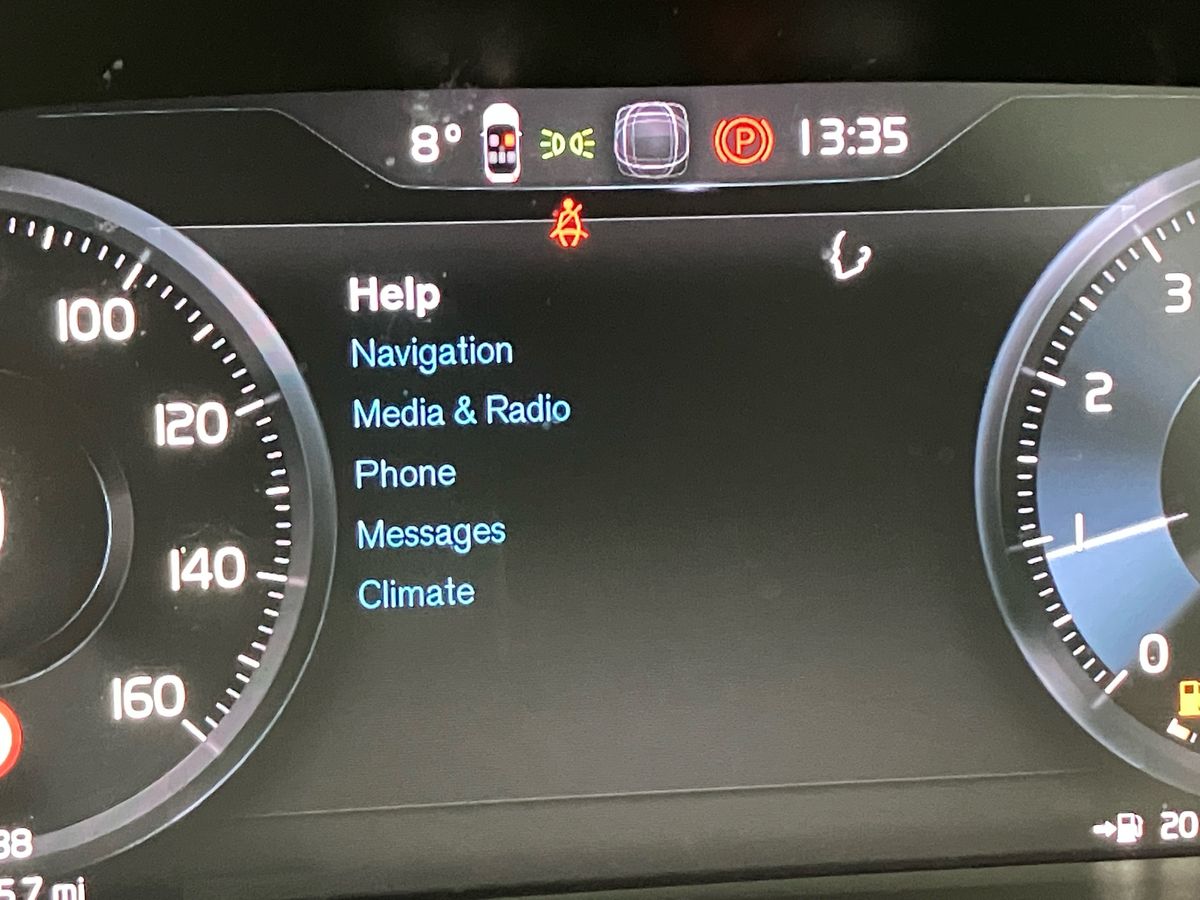 Used Volvo XC40 2021 for sale - 77676642: Photo 40