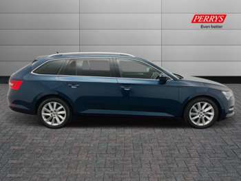 Used Skoda Superb 2019 for sale - 75212802: Photo