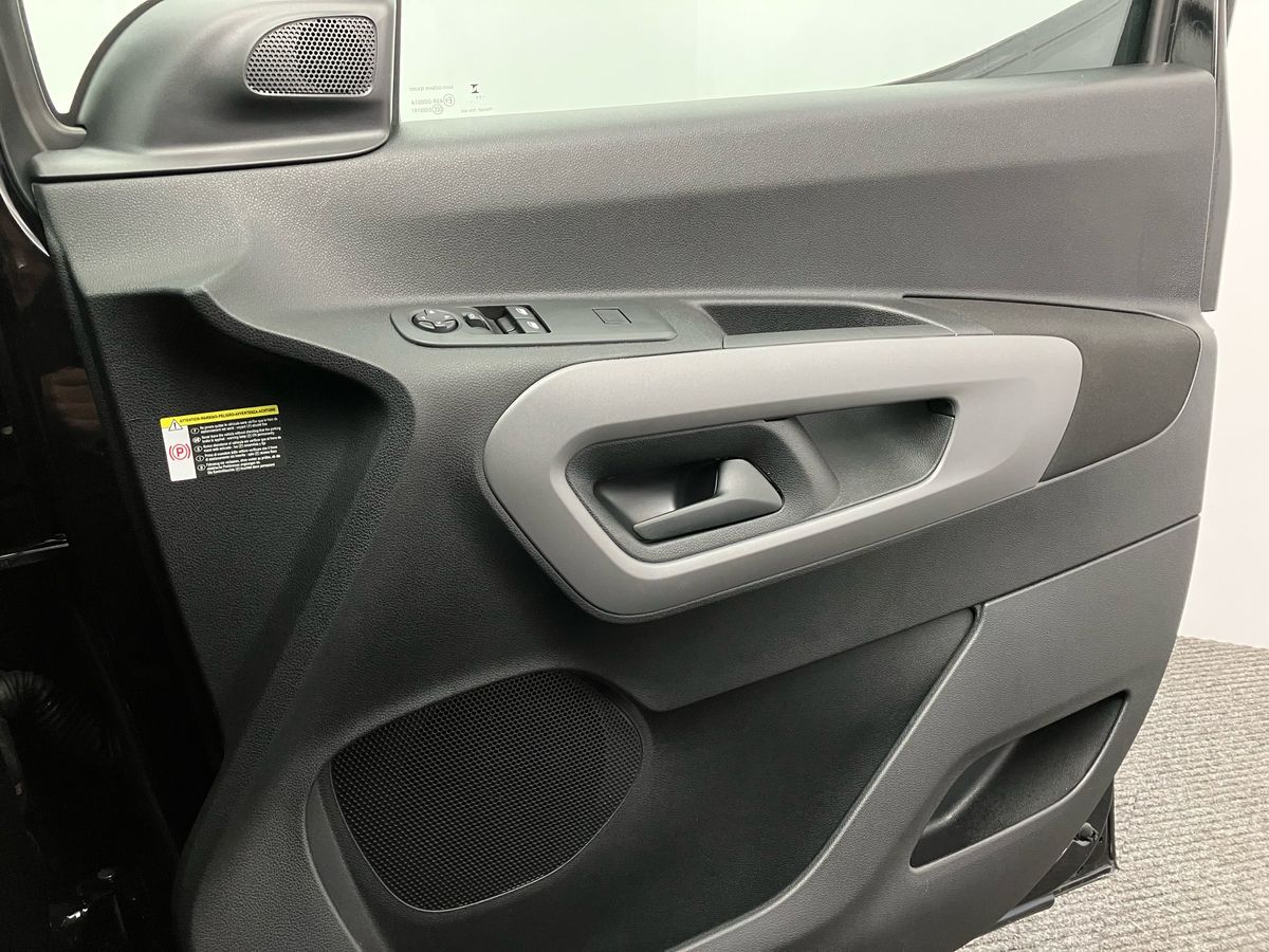 Used Toyota PROACE CITY Verso 2025 for sale - 76425977: Photo 32