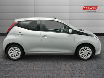 Used Toyota AYGO 2019 for sale - 77077511: Photo