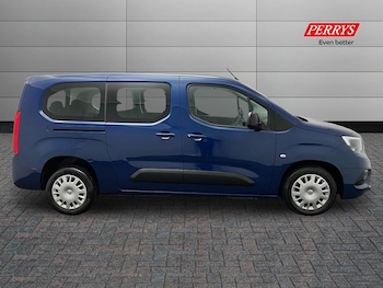 Used Vauxhall Combo Life 2021 for sale - 76330744: Photo