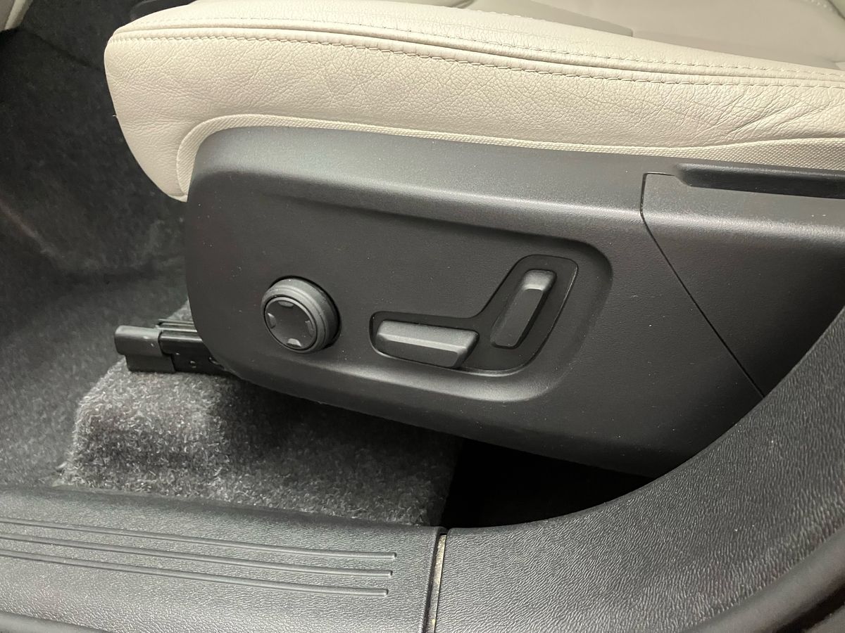 Used Volvo XC40 2020 for sale - 76477537: Photo 28