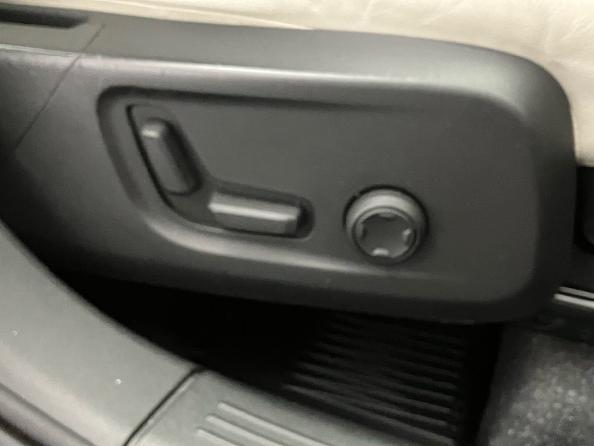 Used Volvo XC40 2020 for sale - 76477537: Photo 31