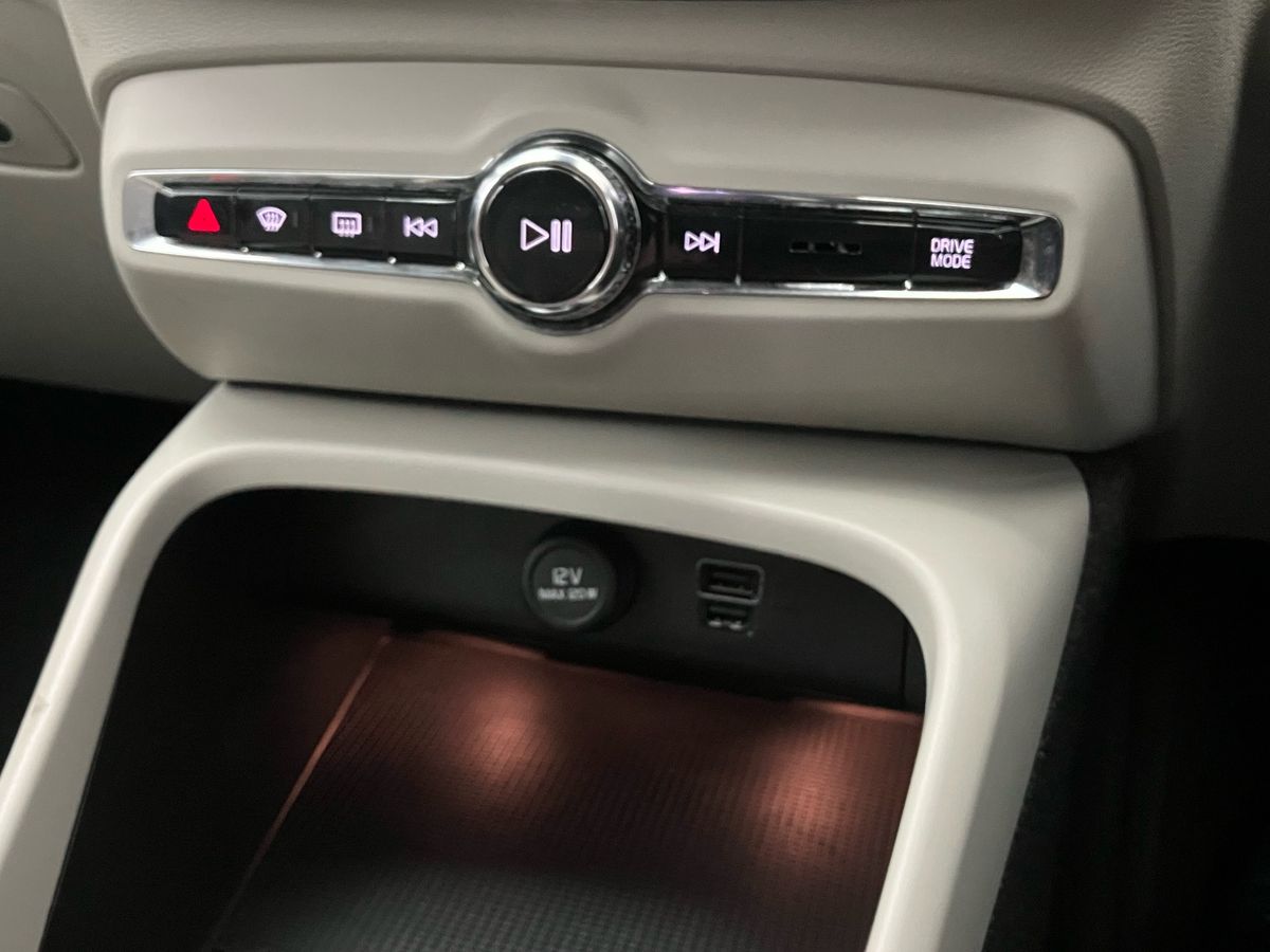 Used Volvo XC40 2020 for sale - 76477537: Photo 38