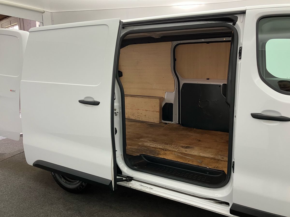 Used Vauxhall Vivaro 2022 for sale - 76035379: Photo 23