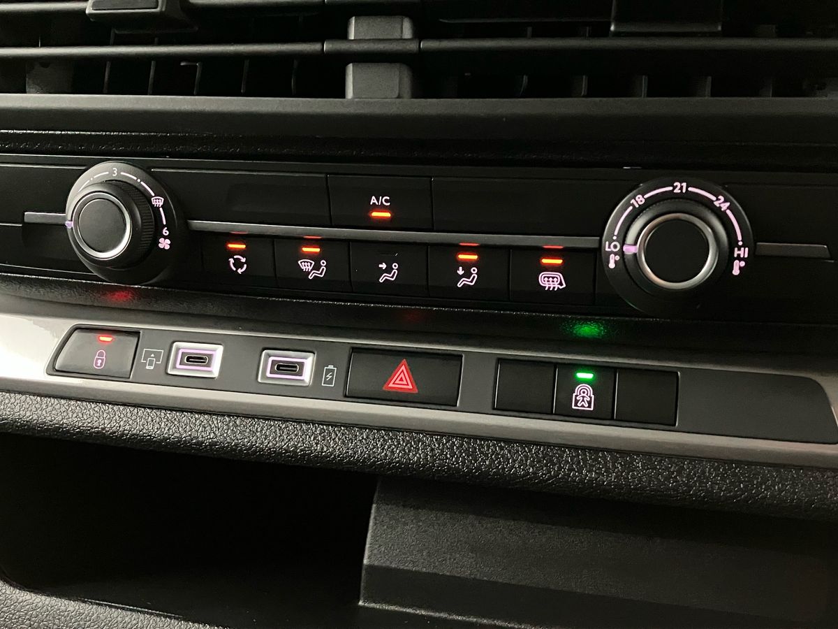 Used Vauxhall Vivaro 2025 for sale - 76425916: Photo 12