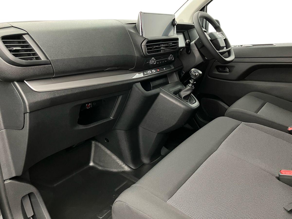 Used Vauxhall Vivaro 2025 for sale - 76425918: Photo 6