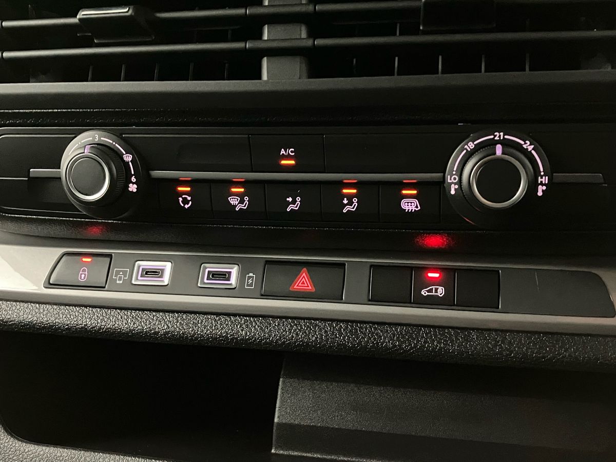 Used Vauxhall Vivaro 2025 for sale - 76425923: Photo 12