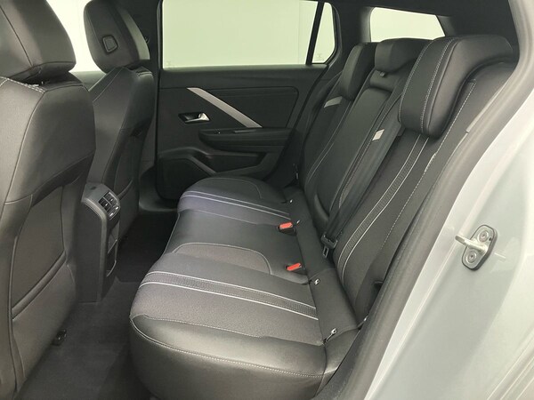 Used Vauxhall Astra 2025 for sale - 75342338: Photo 32