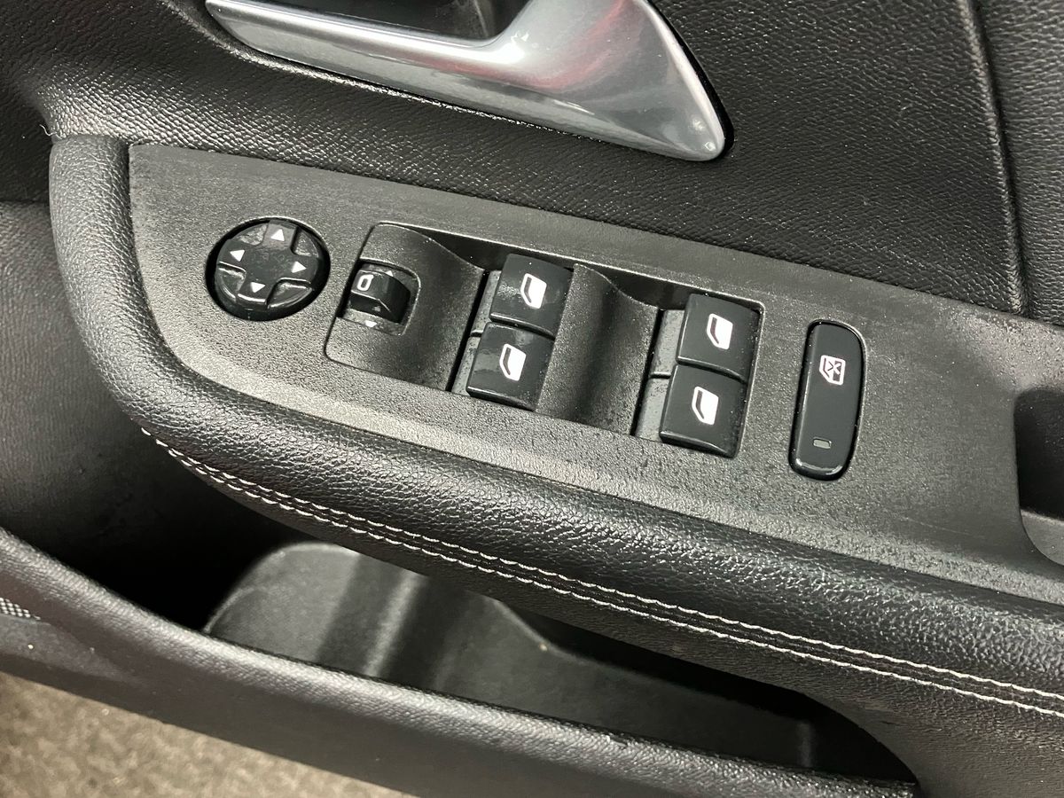 Used Vauxhall Mokka 2023 for sale - 76638147: Photo 18