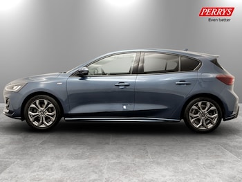 Used Ford Focus 2023 for sale - 78132270: Photo