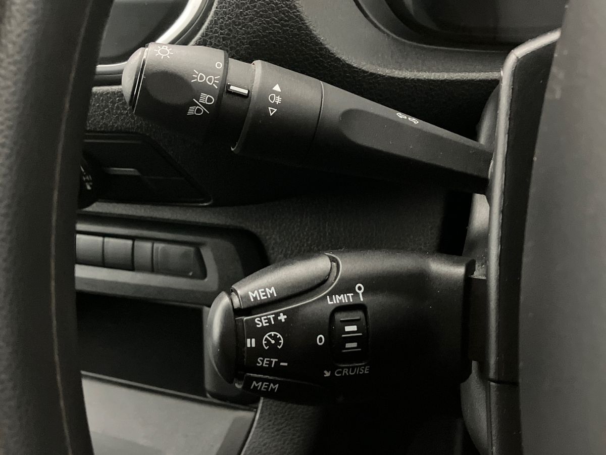 Used Peugeot Expert 2023 for sale - 76045450: Photo 30