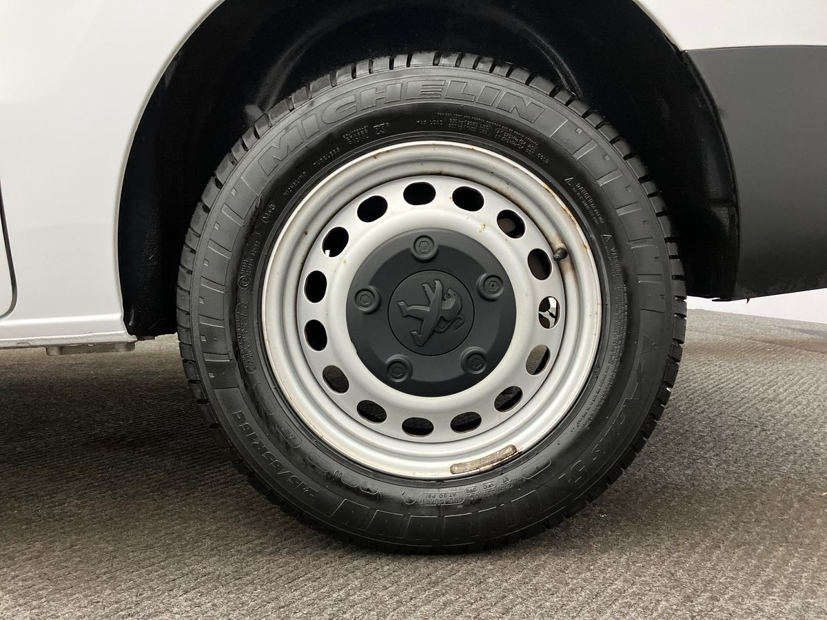 Used Peugeot Expert 2023 for sale - 76045450: Photo 7