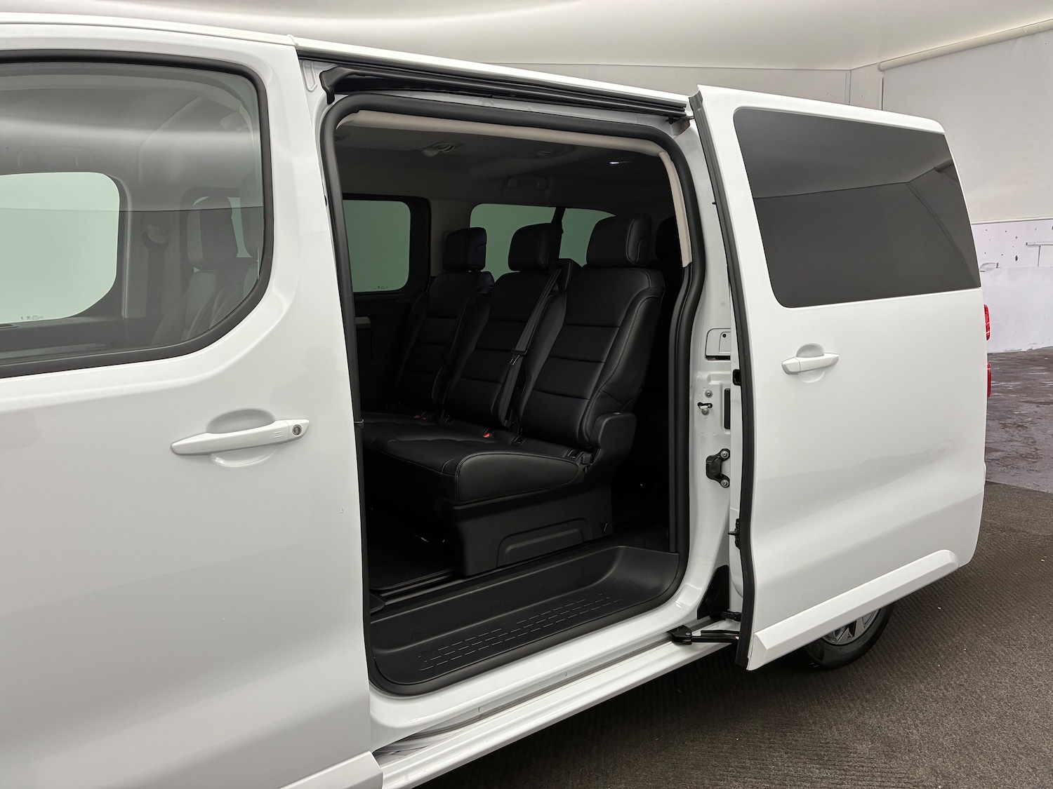 Used Vauxhall Vivaro Life 2026 for sale - 77398528: Photo 26