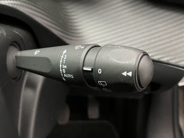 Used Peugeot 2008 2022 for sale - 76300446: Photo 35