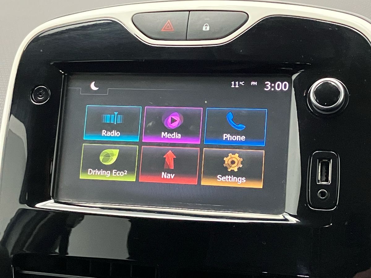 Used Renault Clio 2016 for sale - 76391983: Photo 10