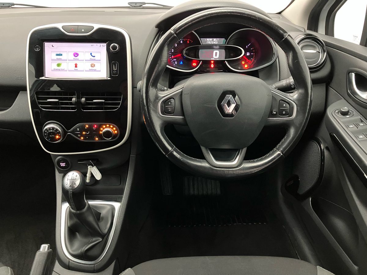 Used Renault Clio 2016 for sale - 76391983: Photo 15