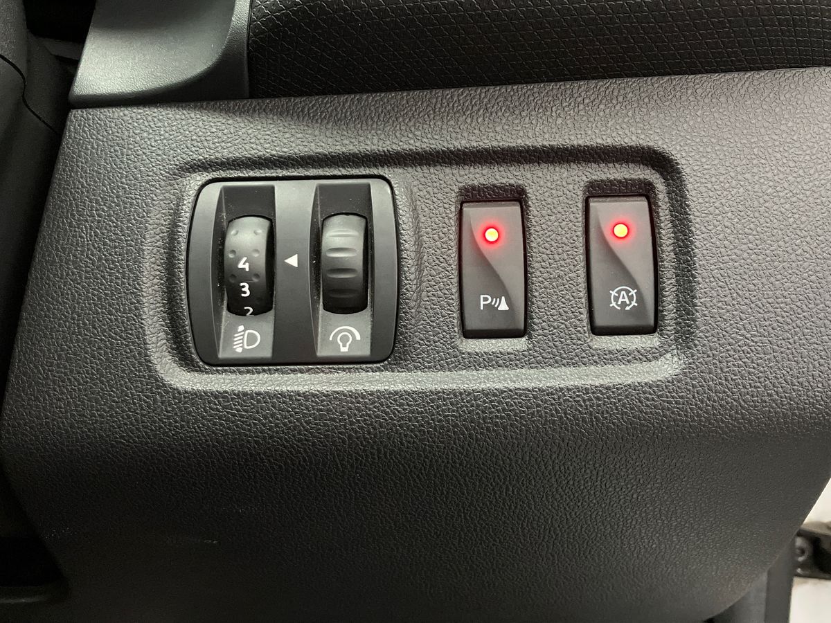 Used Renault Clio 2016 for sale - 76391983: Photo 32