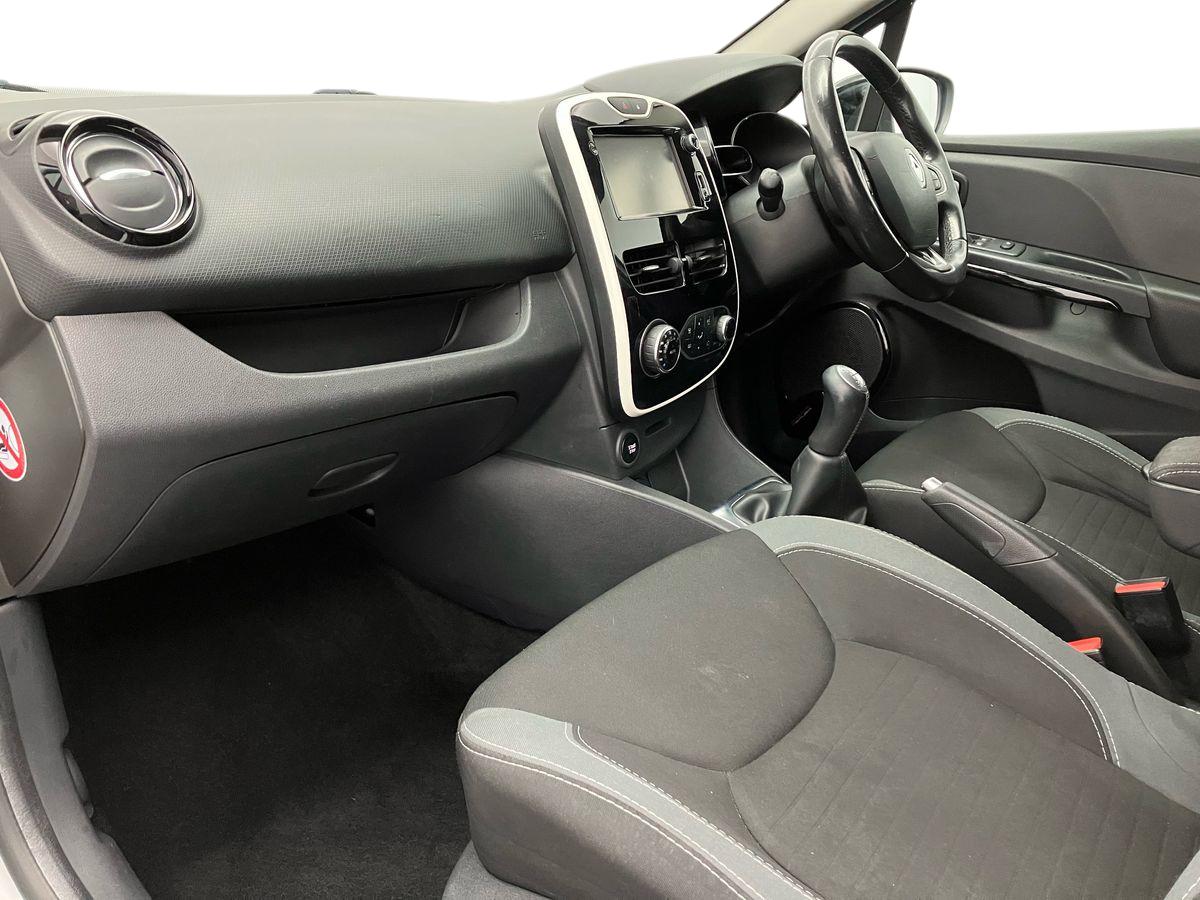 Used Renault Clio 2016 for sale - 76391983: Photo 6