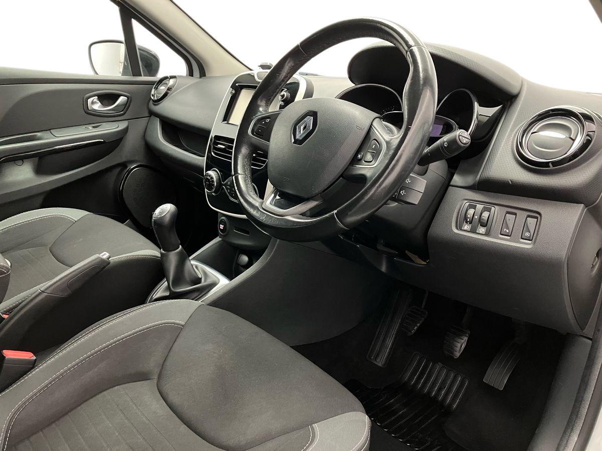 Used Renault Clio 2016 for sale - 76391983: Photo 8