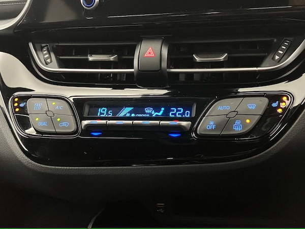 Used Toyota C-HR 2022 for sale - 76243755: Photo 13