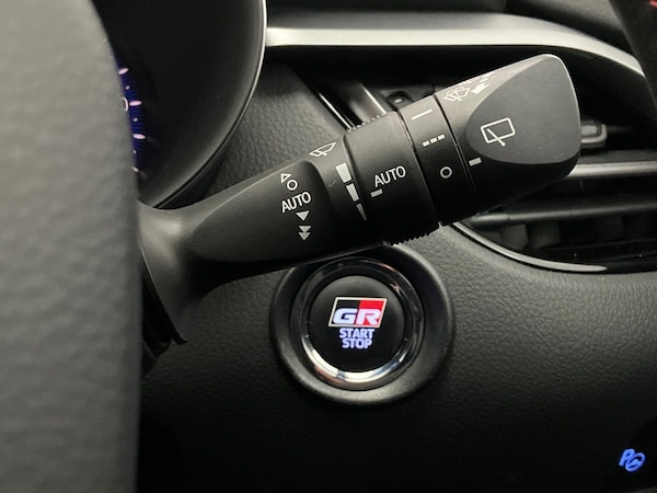 Used Toyota C-HR 2022 for sale - 76243755: Photo 33