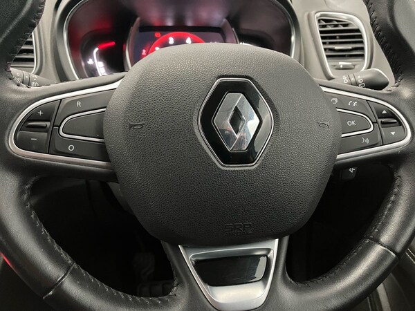 Used Renault Grand Scenic 2018 for sale - 76219992: Photo 19
