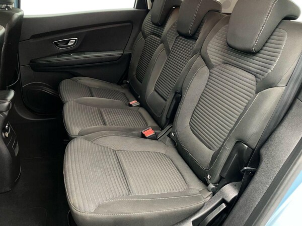 Used Renault Grand Scenic 2018 for sale - 76219992: Photo 22