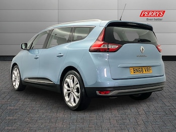 Used Renault Grand Scenic 2018 for sale - 76219992: Photo 2