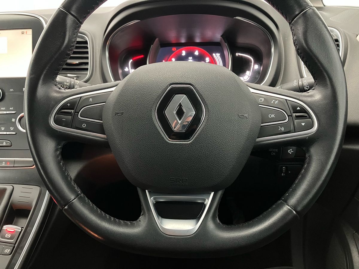 Used Renault Grand Scenic 2018 for sale - 76219992: Photo 30