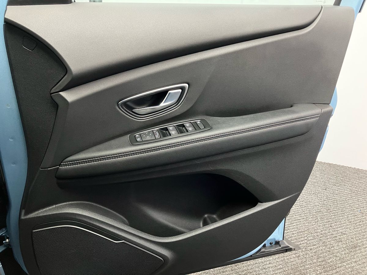 Used Renault Grand Scenic 2018 for sale - 76219992: Photo 31