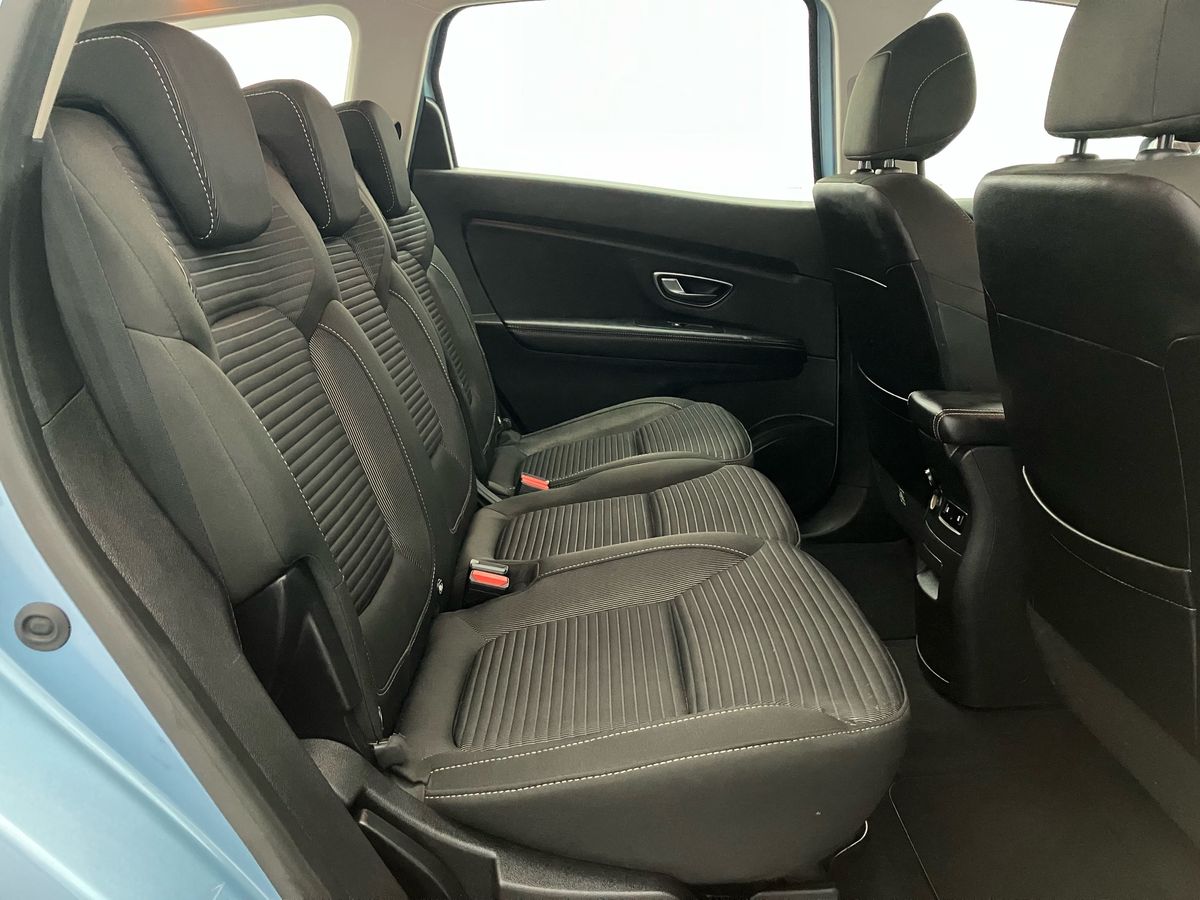 Used Renault Grand Scenic 2018 for sale - 76219992: Photo 32