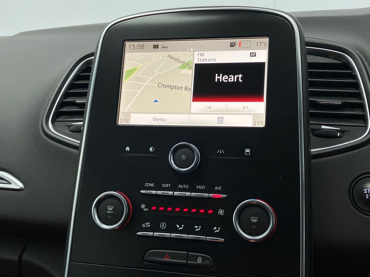 Used Renault Grand Scenic 2018 for sale - 76219992: Photo 38