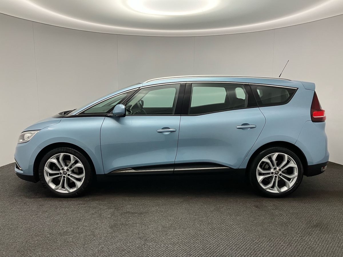 Used Renault Grand Scenic 2018 for sale - 76219992: Photo 45
