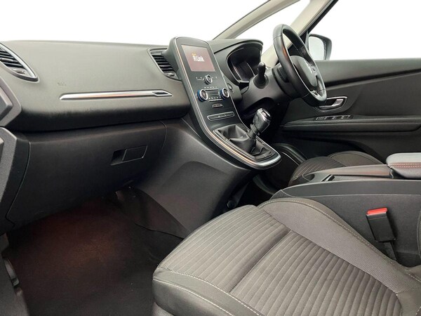 Used Renault Grand Scenic 2018 for sale - 76219992: Photo 7