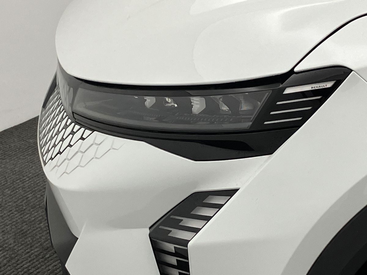 Used Renault Scenic E-Tech 2024 for sale - 77340856: Photo 13