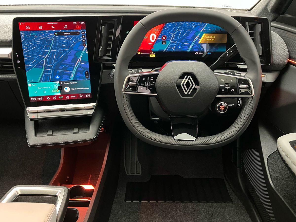 Used Renault Scenic E-Tech 2024 for sale - 77340856: Photo 15