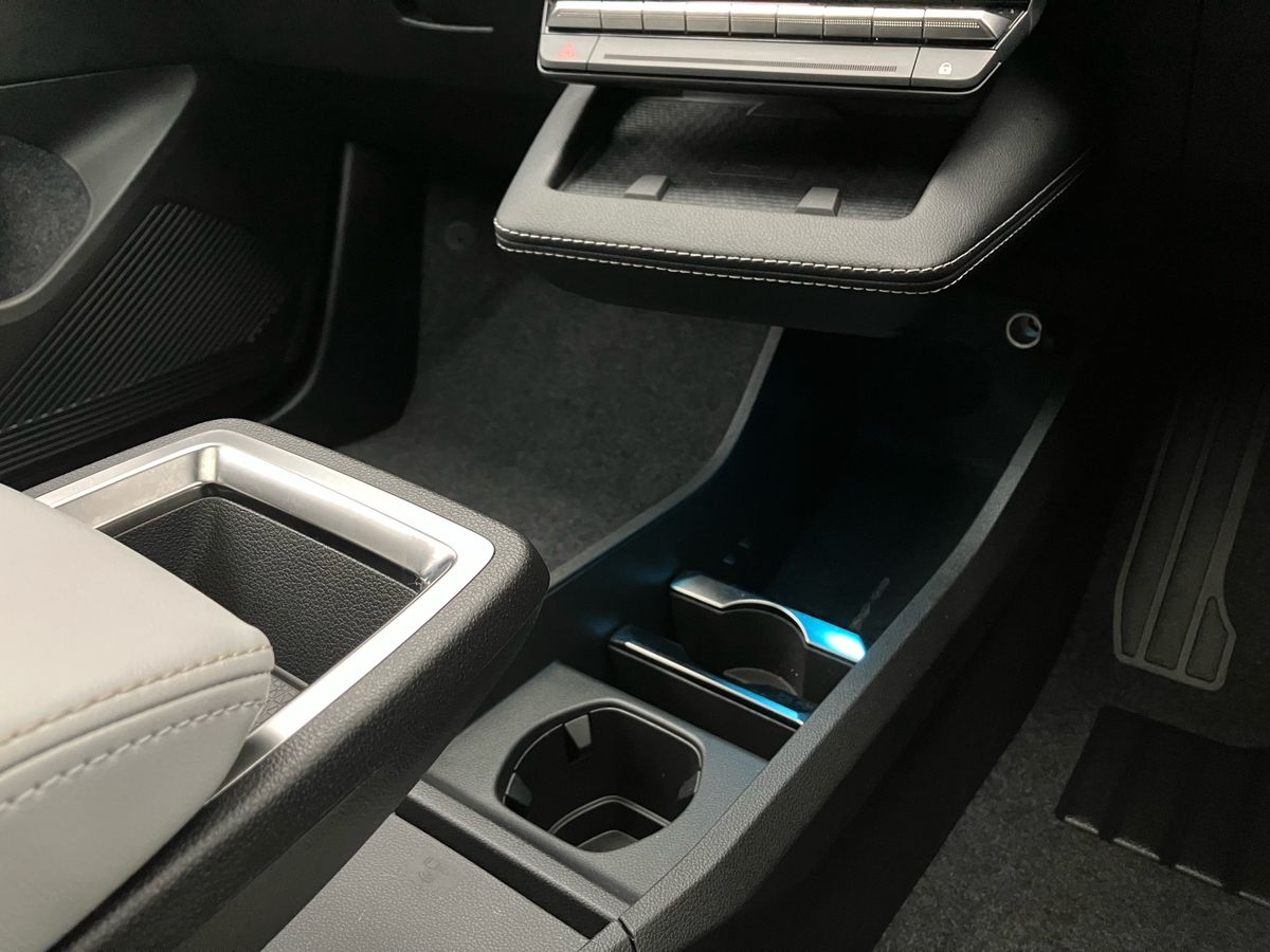 Used Renault Scenic E-Tech 2024 for sale - 77340856: Photo 17