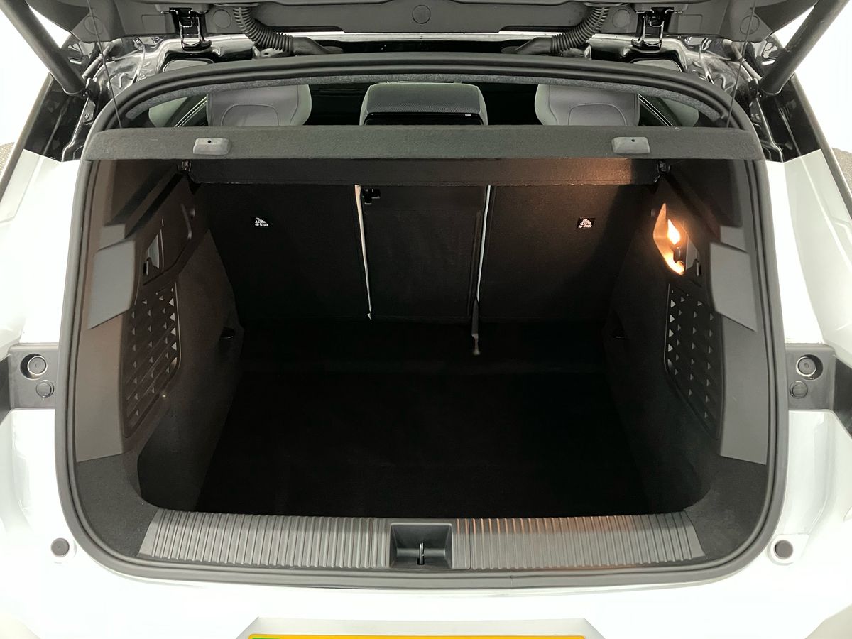 Used Renault Scenic E-Tech 2024 for sale - 77340856: Photo 20