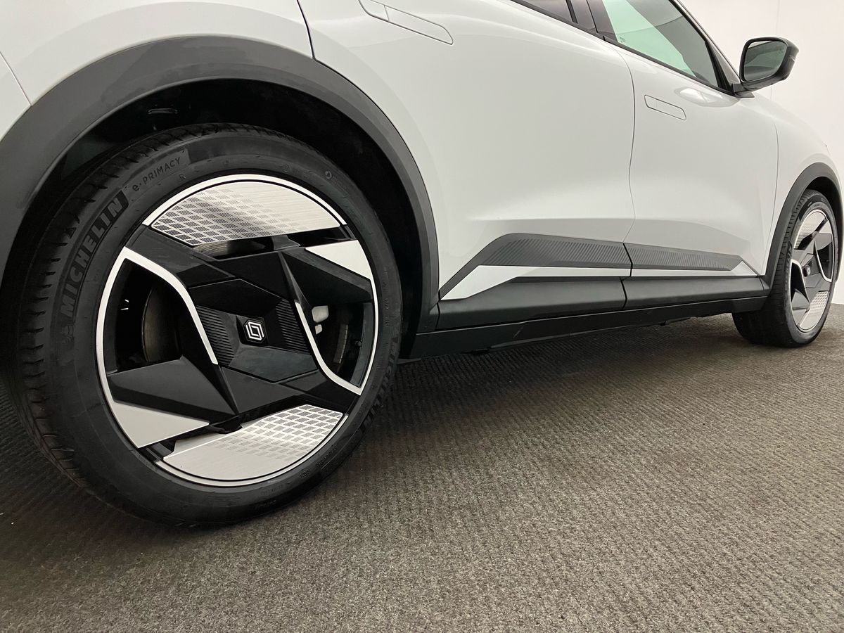 Used Renault Scenic E-Tech 2024 for sale - 77340856: Photo 24