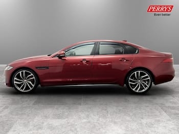 Used Jaguar XF 2015 for sale - 79649144: Photo