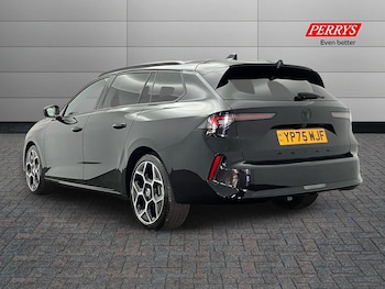 Used Vauxhall Astra 2025 for sale - 76243615: Photo