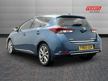 Used Toyota Auris 2015 for sale - 77002147: Photo