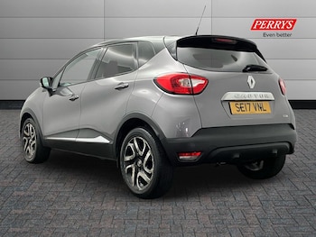 Used Renault Captur 2017 for sale - 76249566: Photo